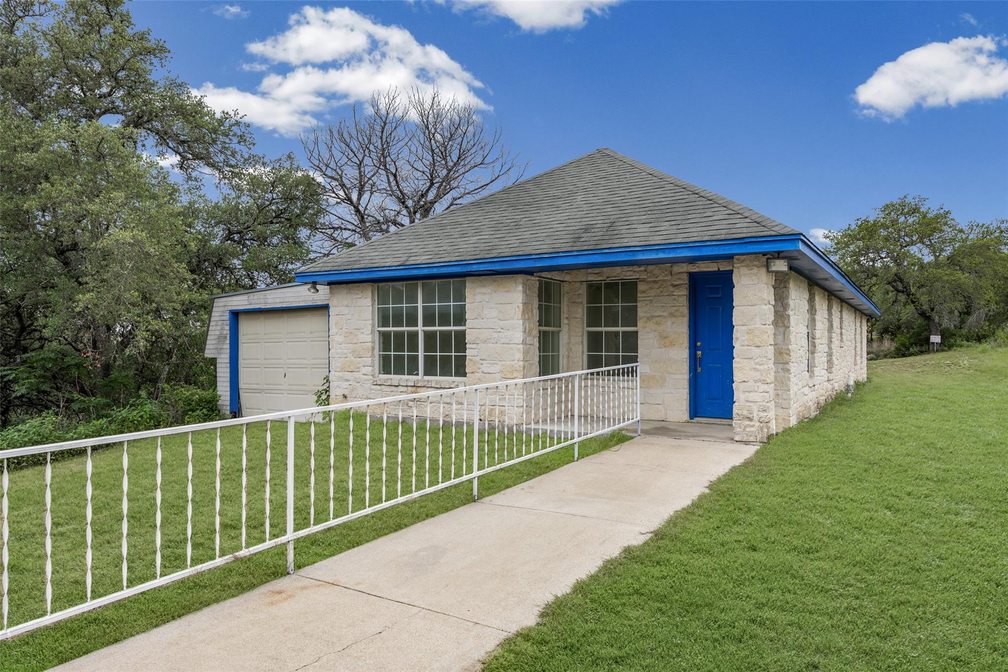 4205 Park Drive Lago Vista TX 78645