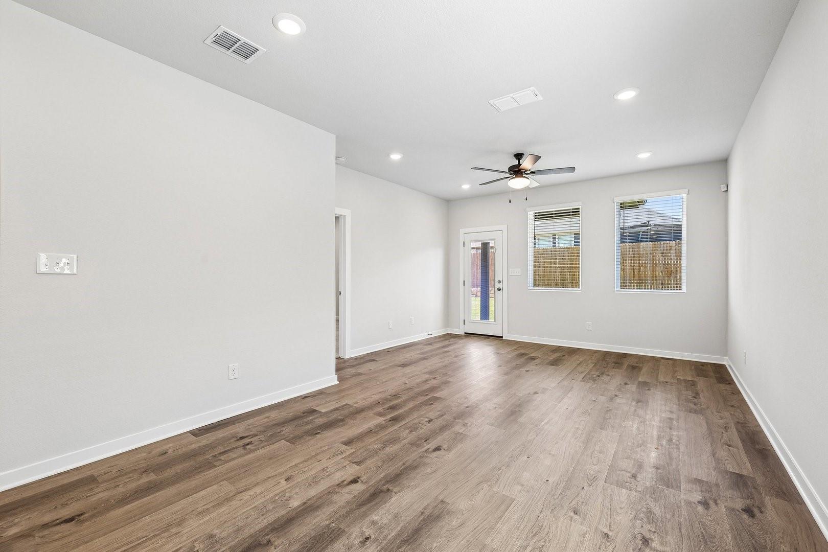 164 Two Bits Lane Elgin TX 78621