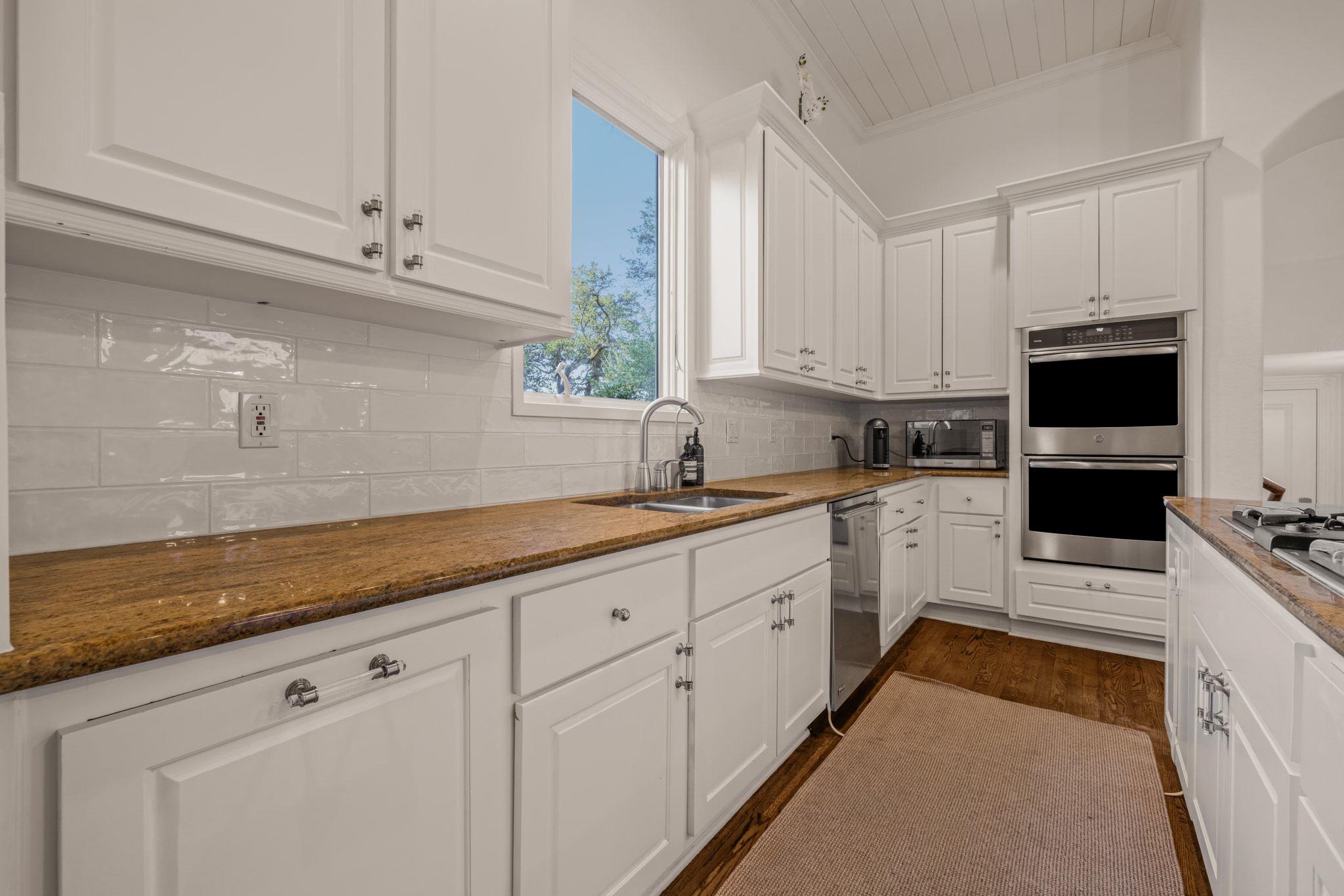 2703 Mccullough Street Austin TX 78703