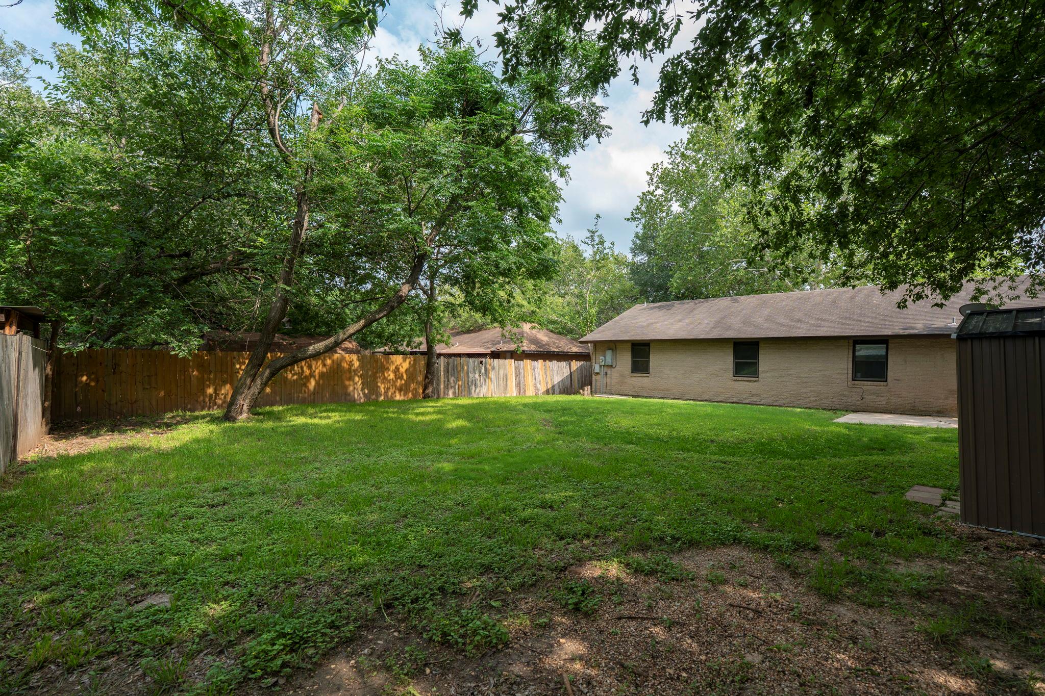 903 Mimosa Drive Lockhart TX 78644