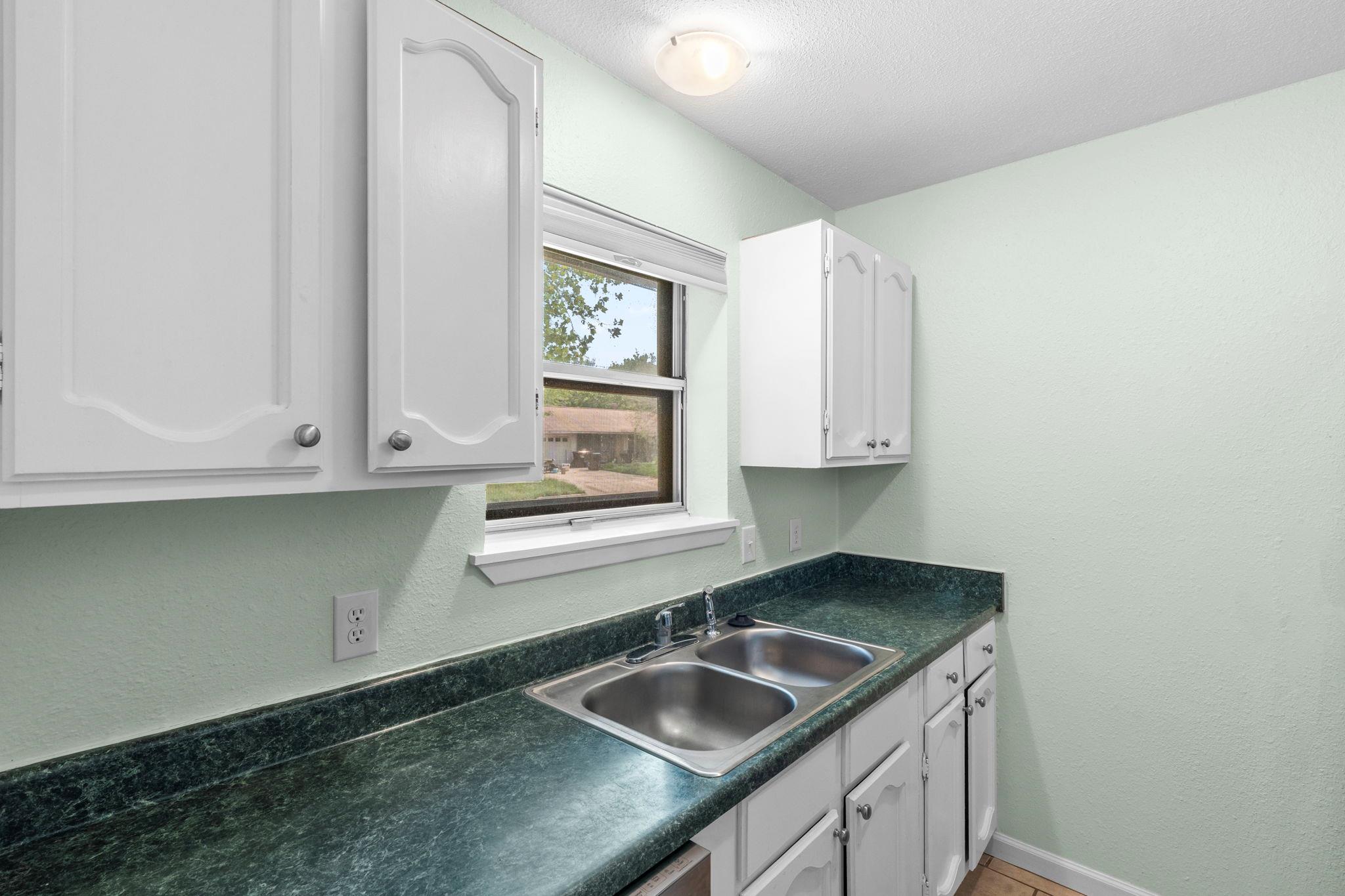 903 Mimosa Drive Lockhart TX 78644