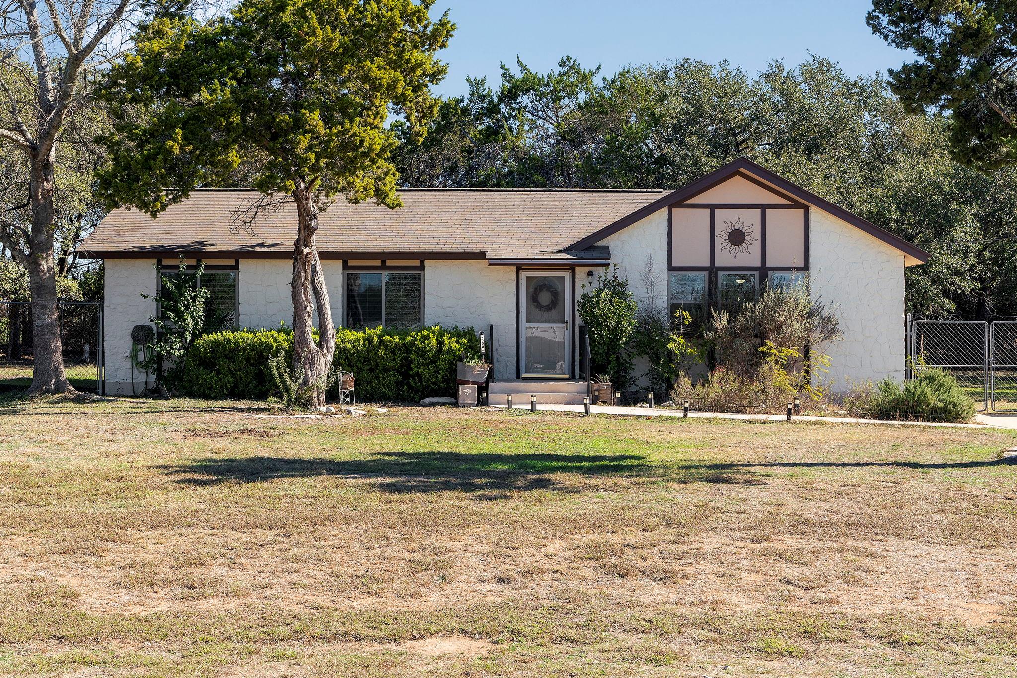 500 Grand Prairie Circle Dripping Springs TX 78620