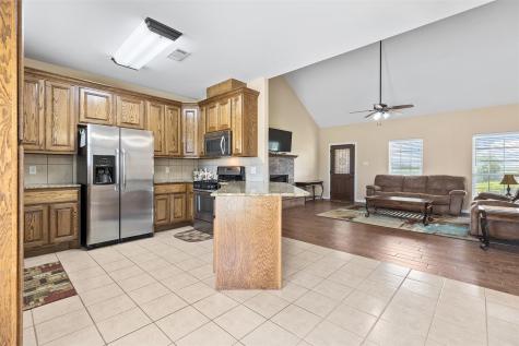 1504 County Road 459 Thorndale TX 76577
