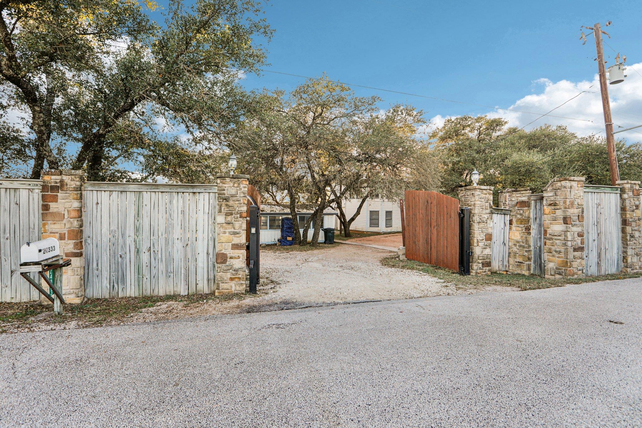 24333 Pedernales Cliff Trail Spicewood TX 78669