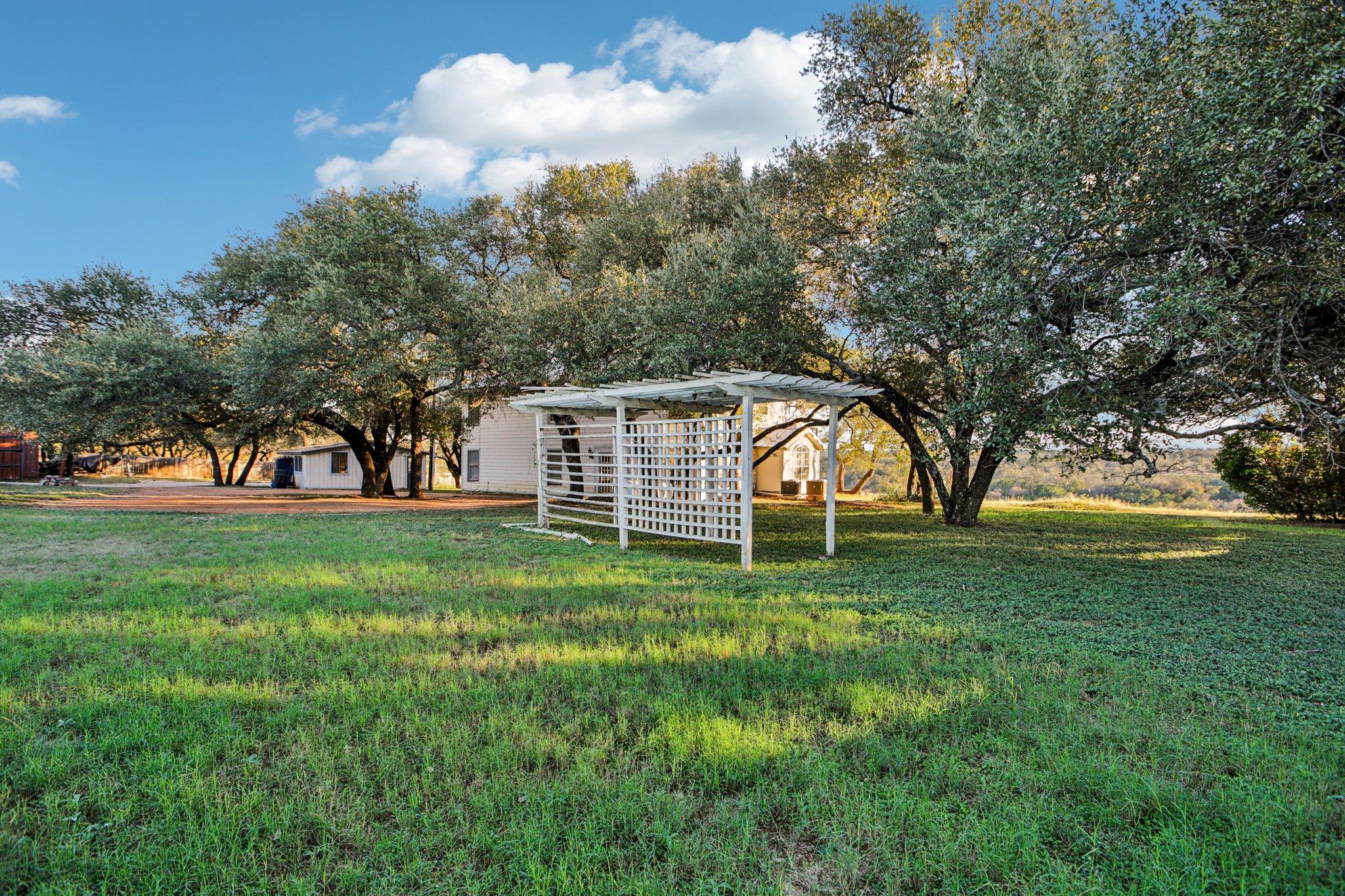 24333 Pedernales Cliff Trail Spicewood TX 78669