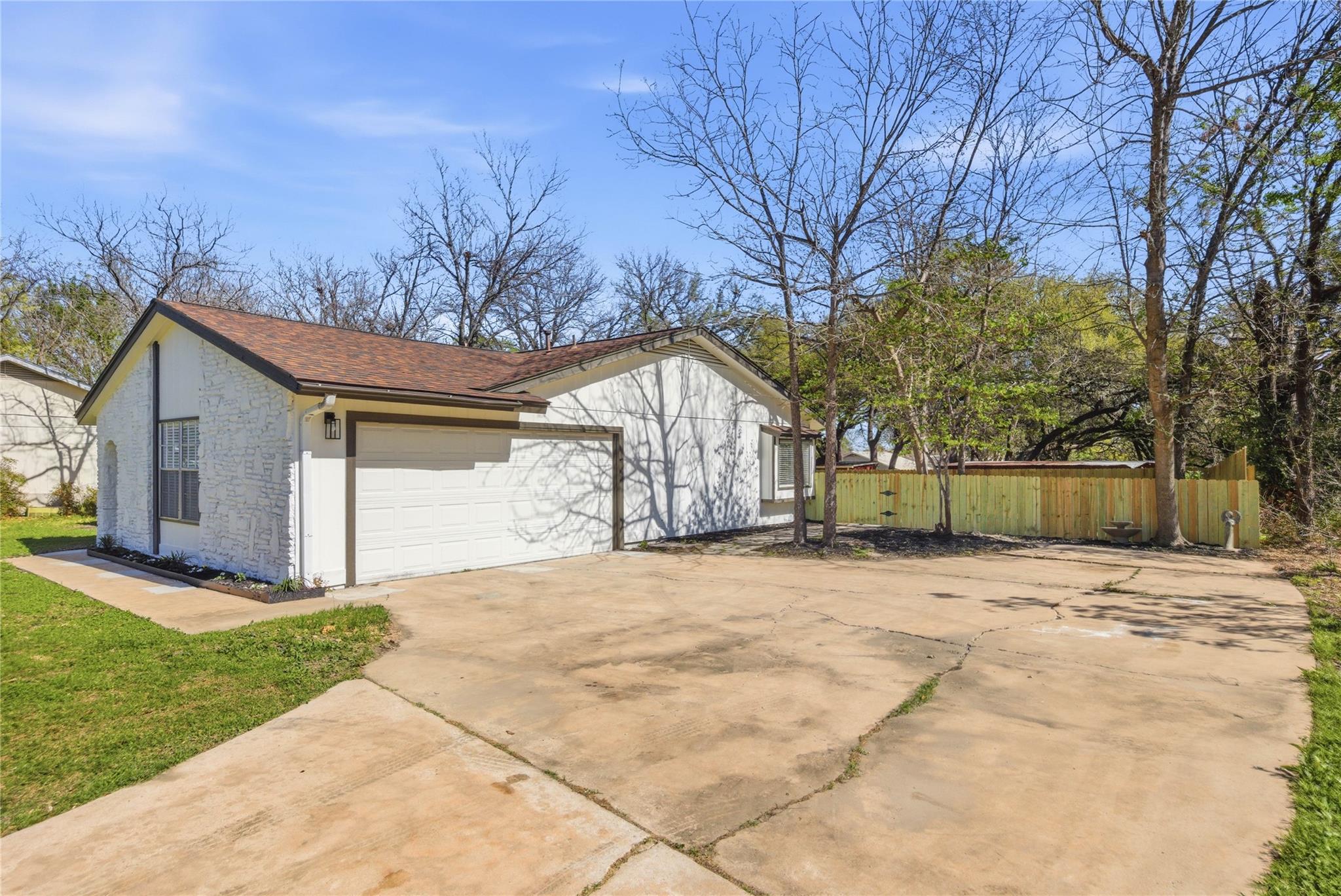600 County Glen Street Leander TX 78641