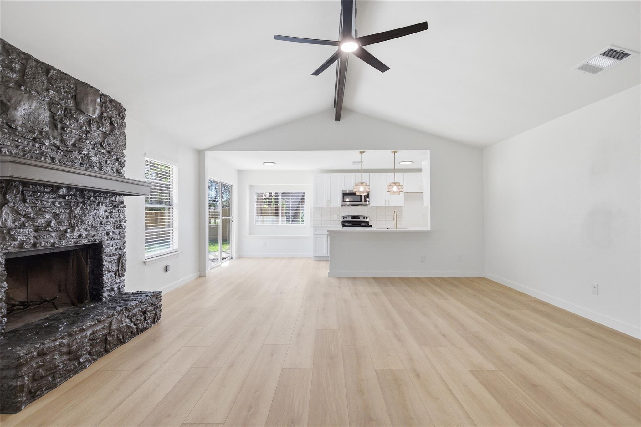 600 County Glen Street Leander TX 78641
