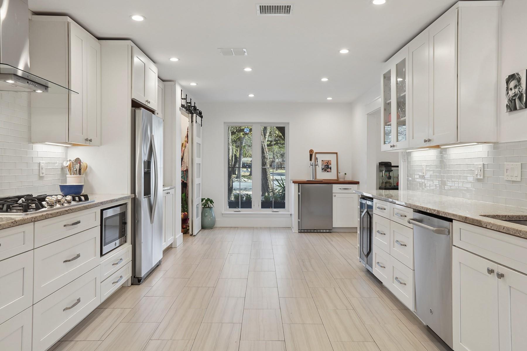 8610 Mesa Drive Austin TX 78759
