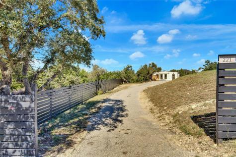 221 Hilltop Drive Dripping Springs TX 78620