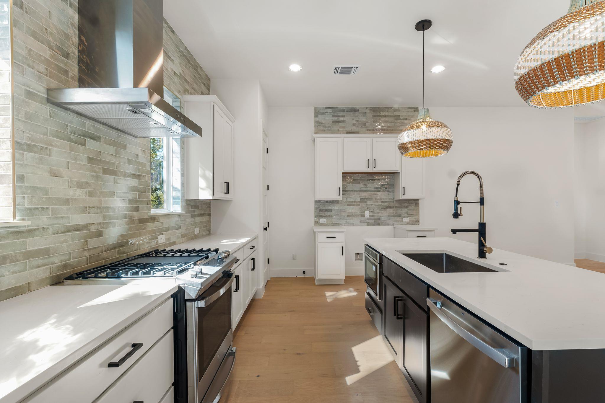 300 Bedford Drive Spicewood TX 78669