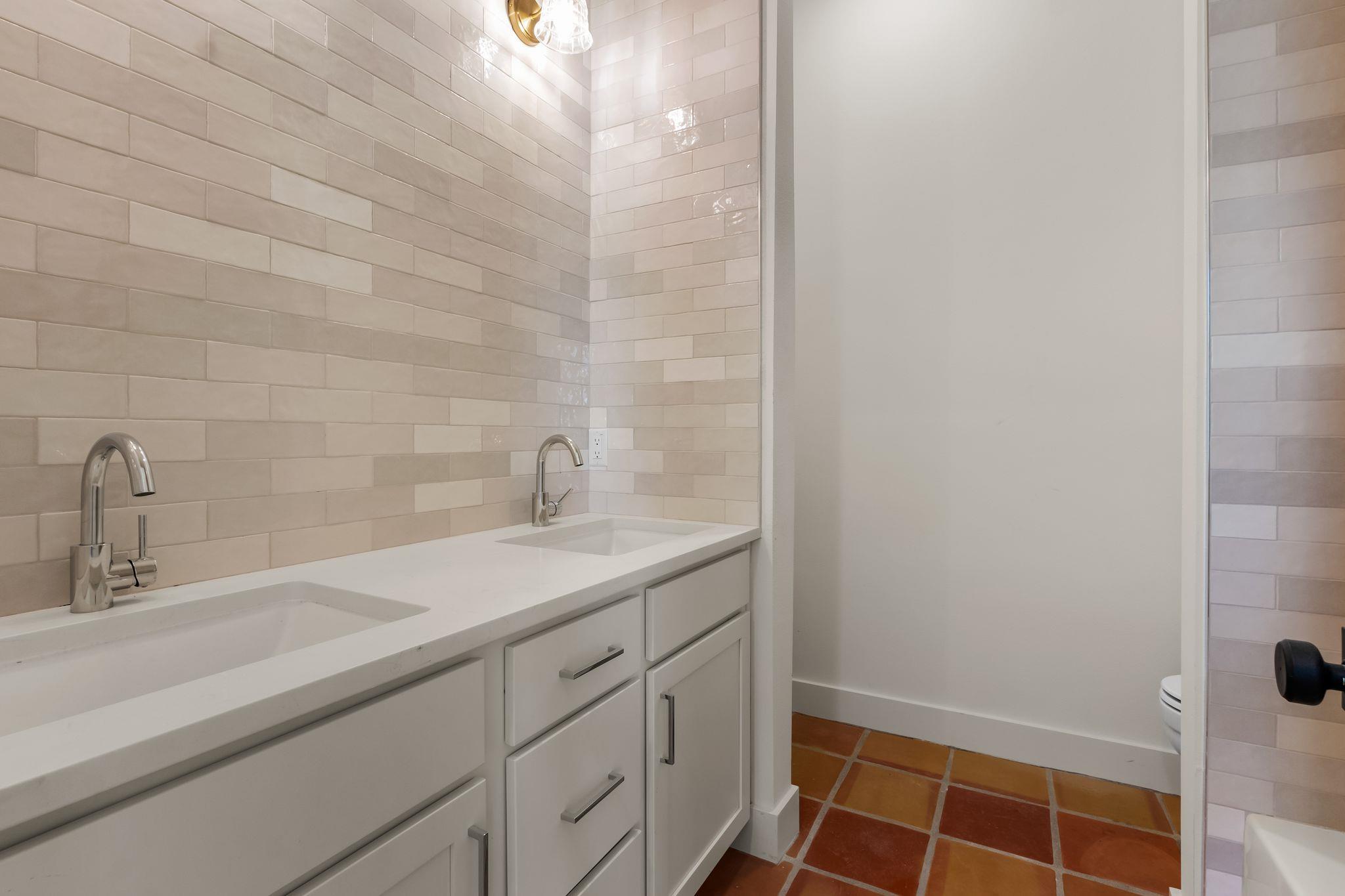 300 Bedford Drive Spicewood TX 78669
