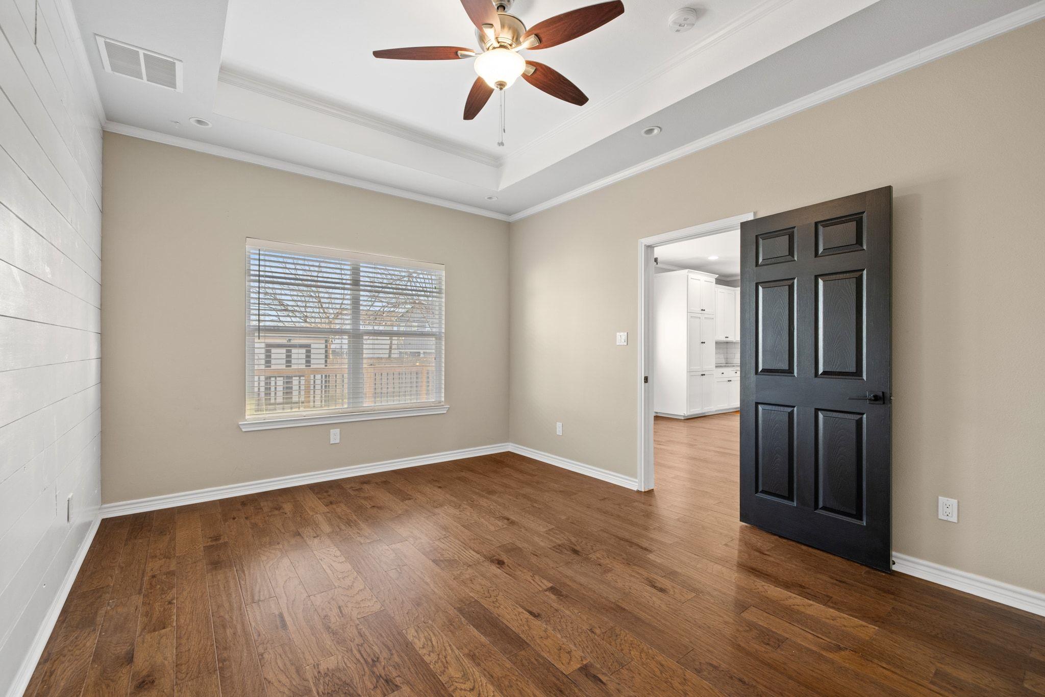 609A W 7th Street Taylor TX 76574