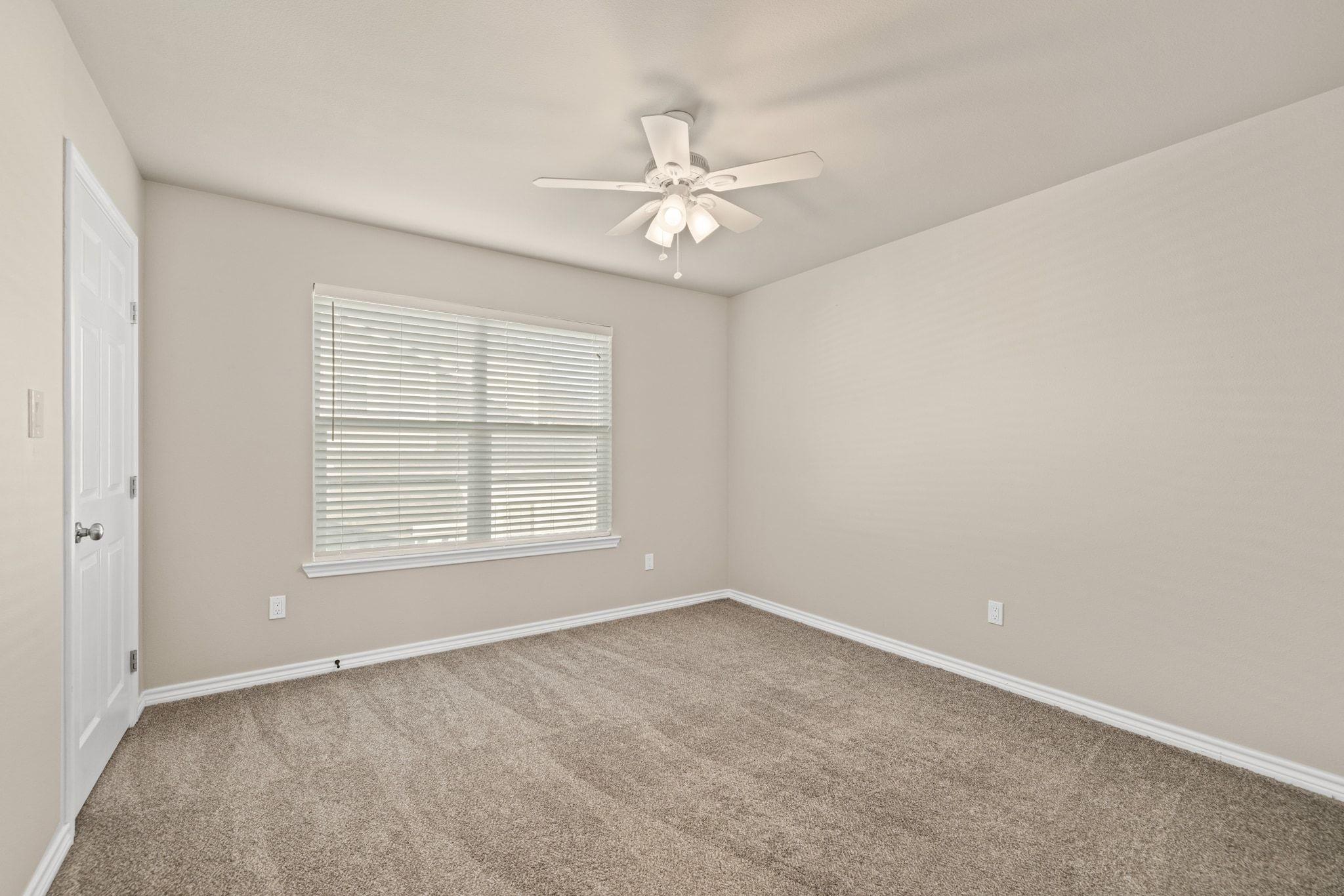 609A W 7th Street Taylor TX 76574