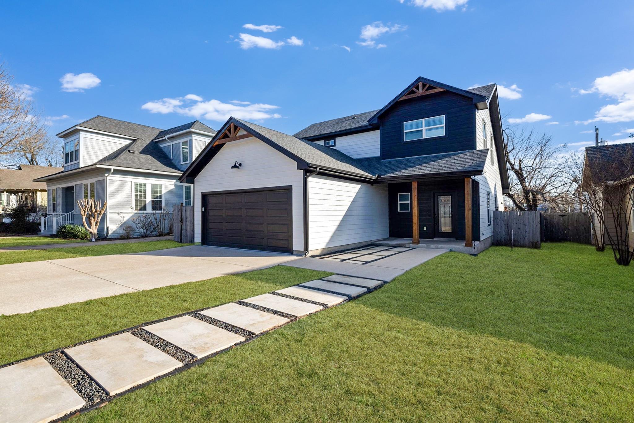 609A W 7th Street Taylor TX 76574