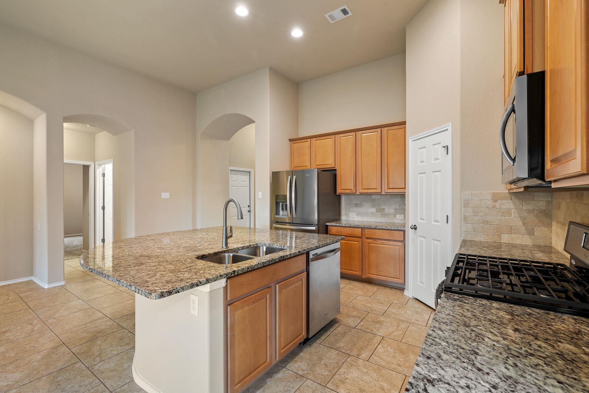 536 Peregrine Way Leander TX 78641