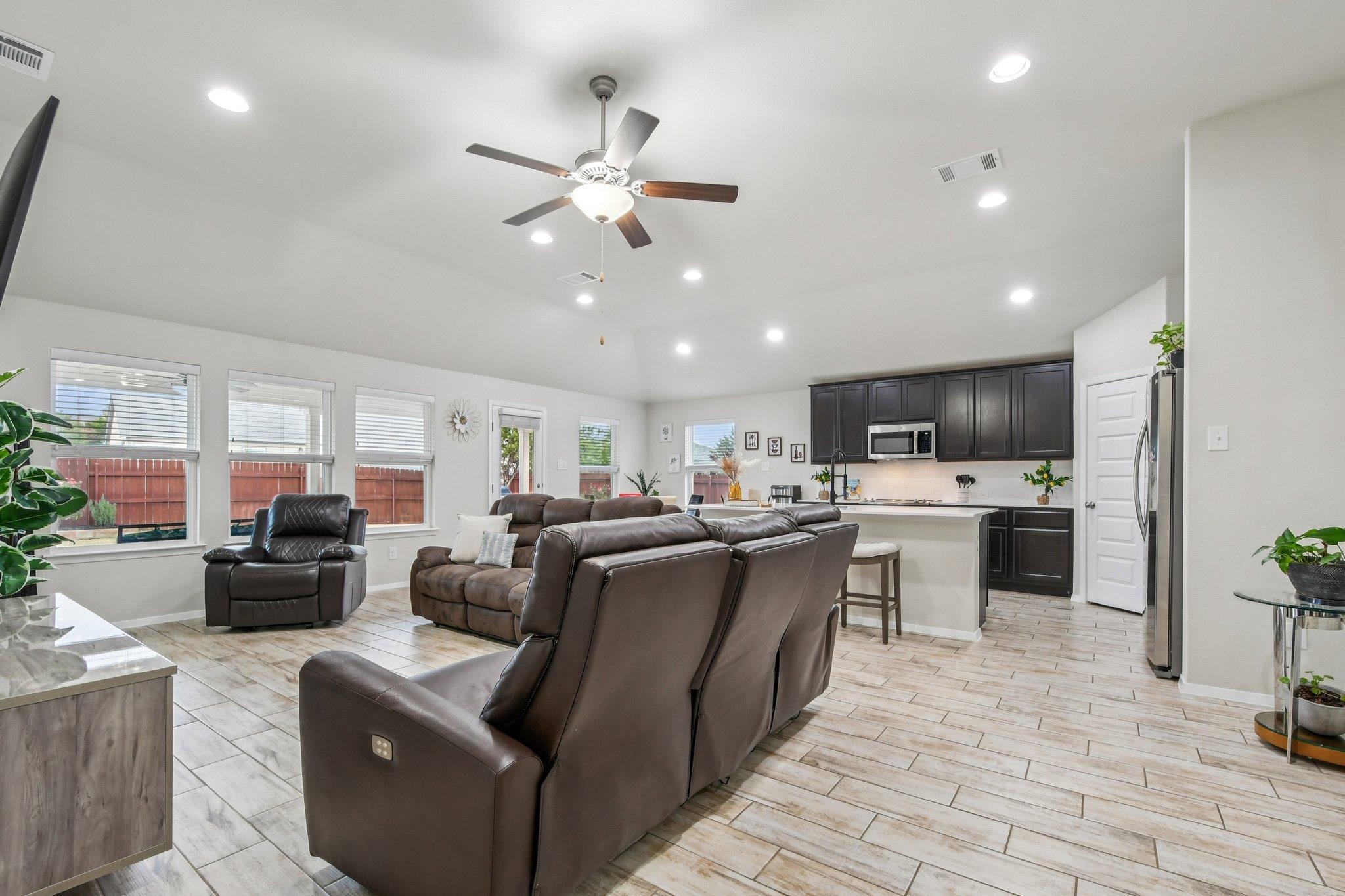 1909 Omaha Drive Lago Vista TX 78645
