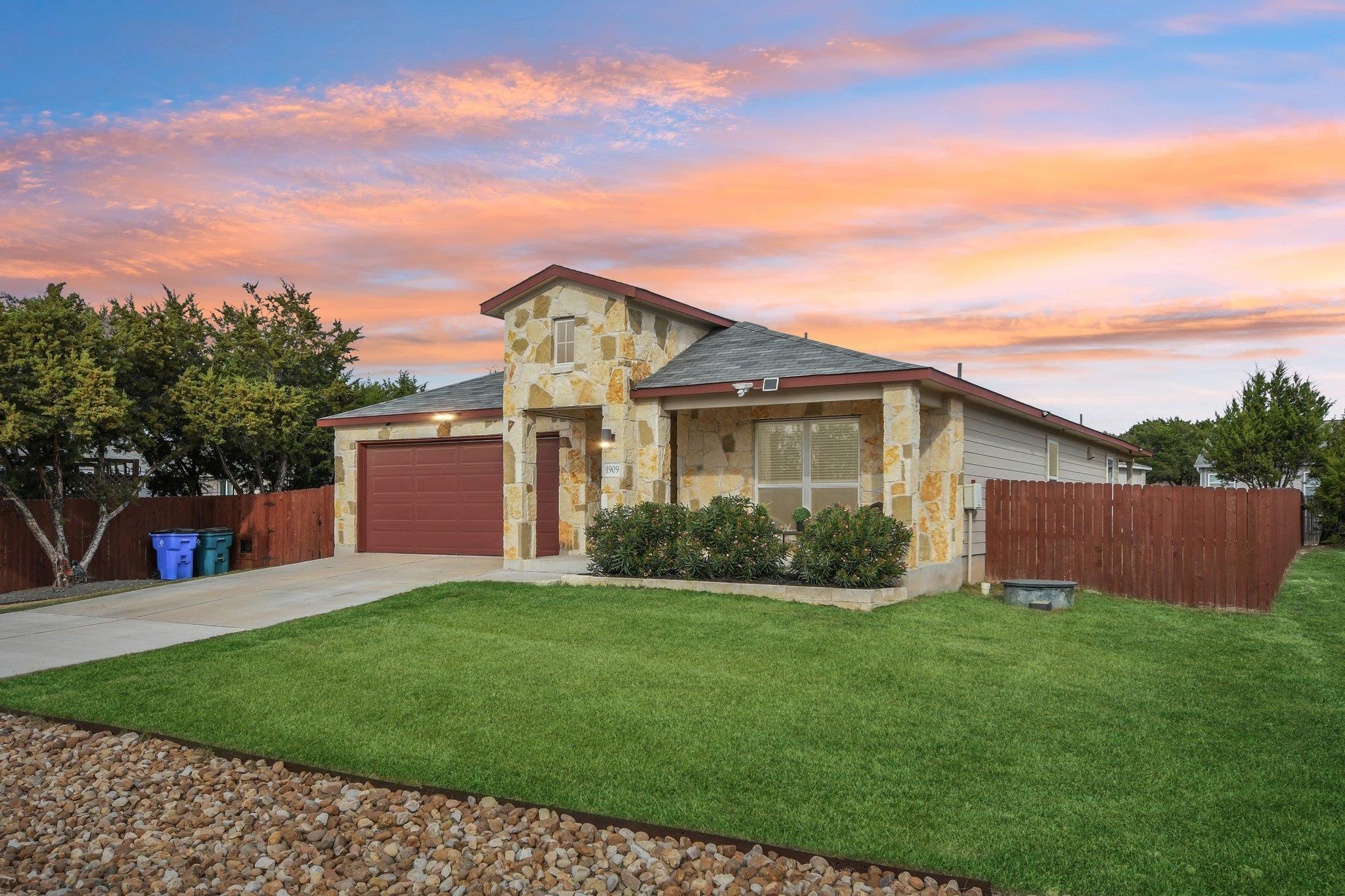 1909 Omaha Drive Lago Vista TX 78645