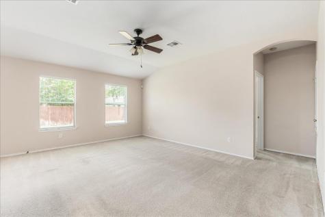 103 Wren Cove Hutto TX 78634