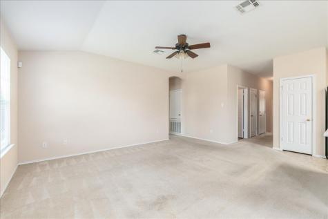 103 Wren Cove Hutto TX 78634
