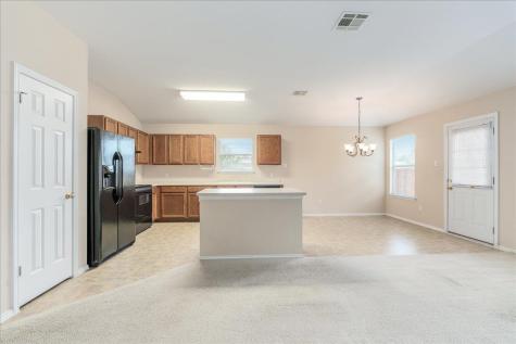 103 Wren Cove Hutto TX 78634