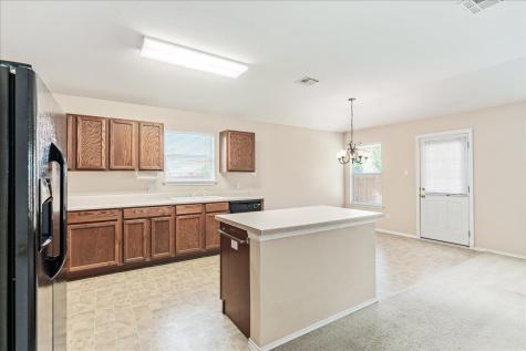103 Wren Cove Hutto TX 78634