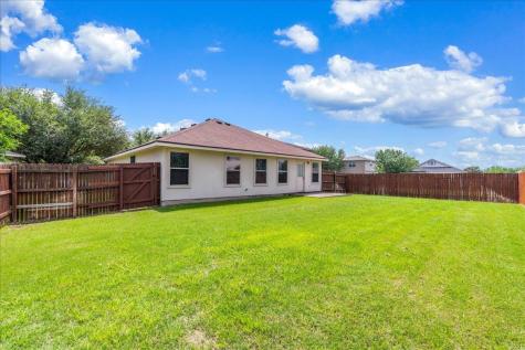 103 Wren Cove Hutto TX 78634