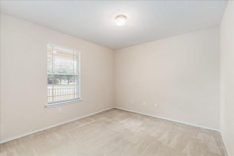 103 Wren Cove Hutto TX 78634