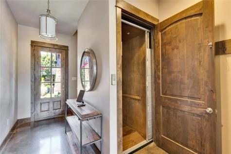 2217 Seabiscuit Cove Spicewood TX 78669