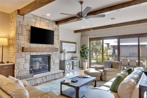 2217 Seabiscuit Cove Spicewood TX 78669