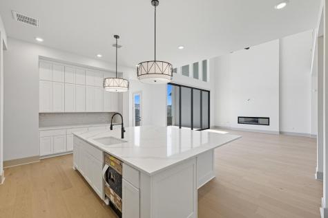 912 Bristol Creek Bend Lakeway TX 78738