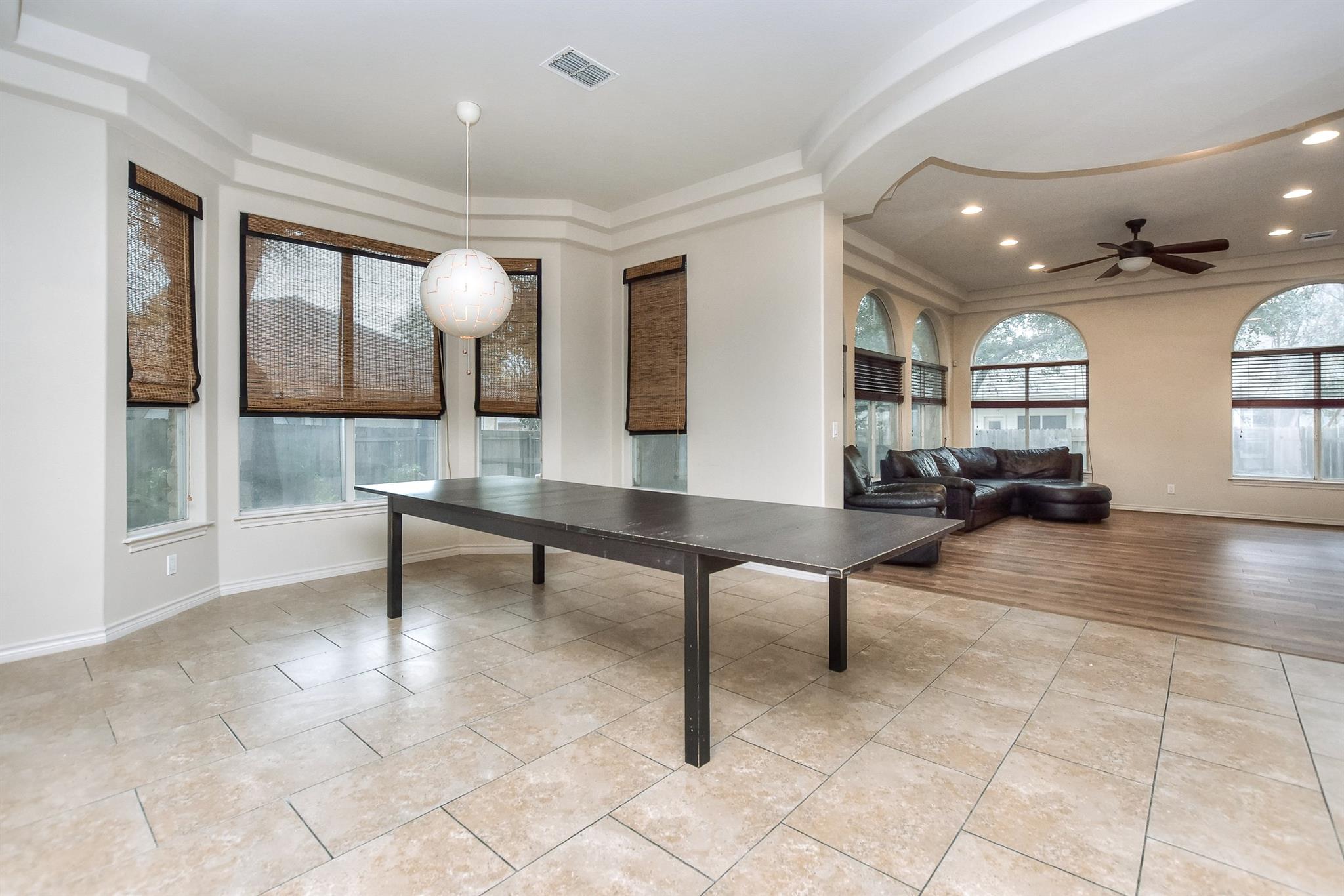 9807 Nepal Cove Austin TX 78717