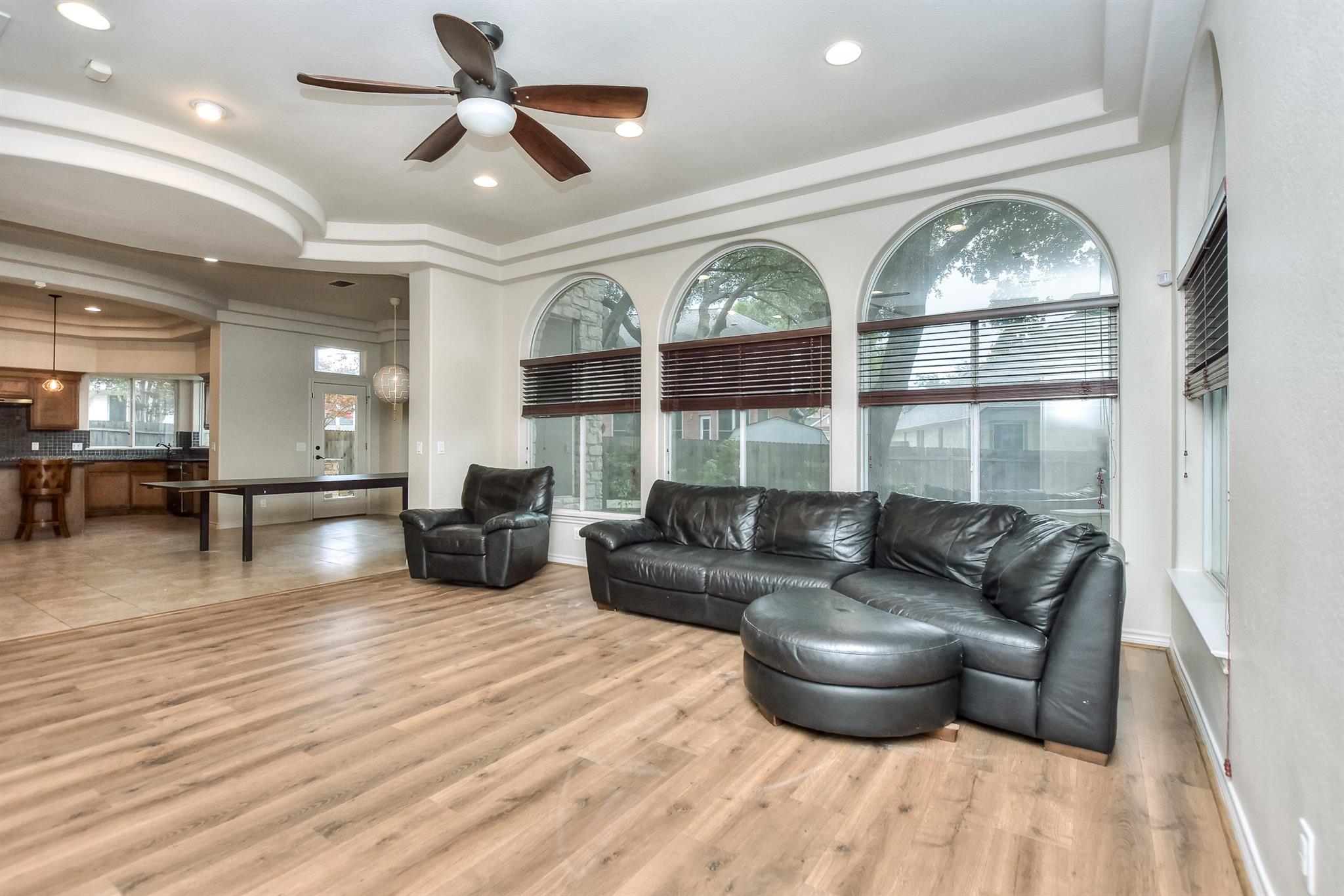 9807 Nepal Cove Austin TX 78717