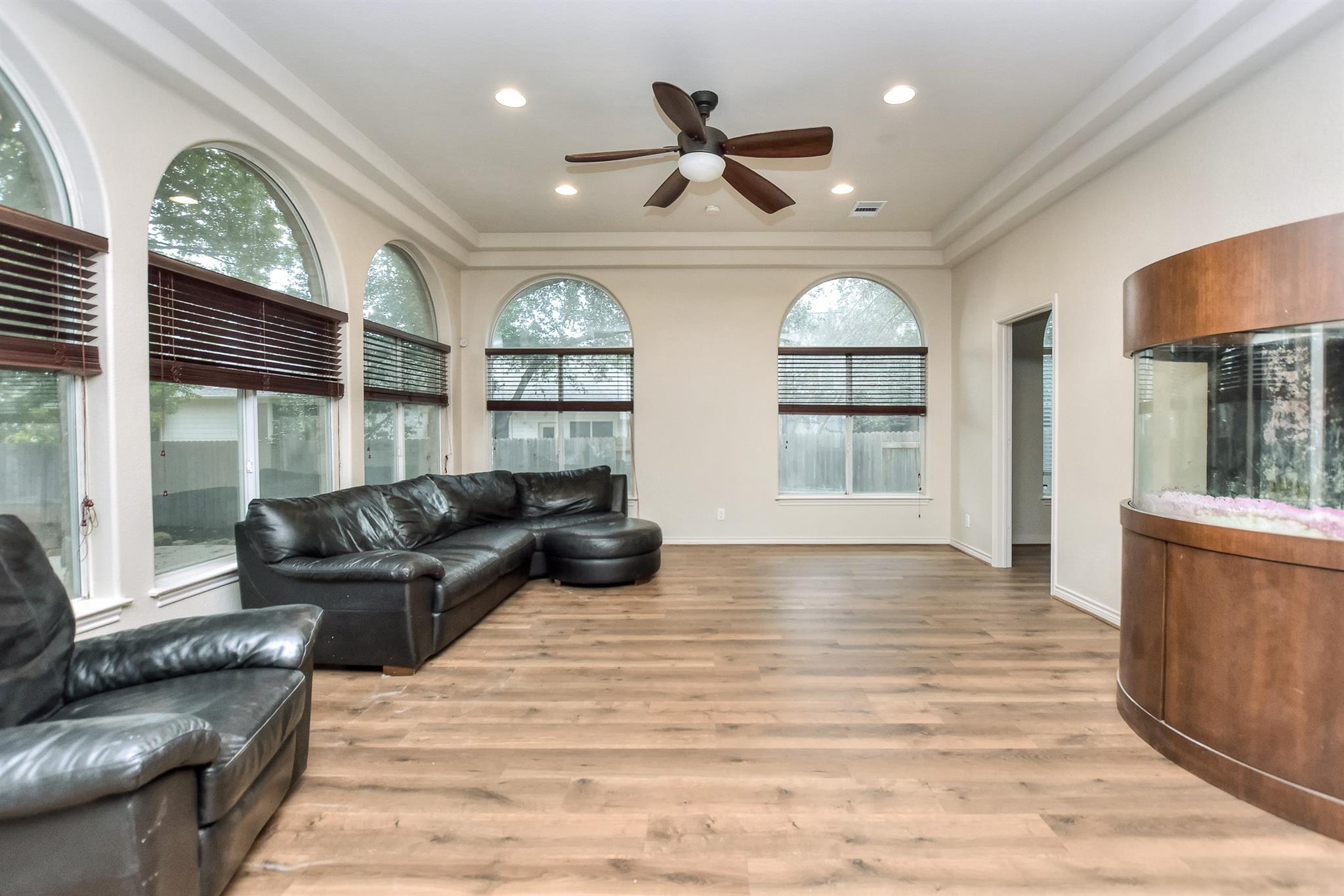 9807 Nepal Cove Austin TX 78717