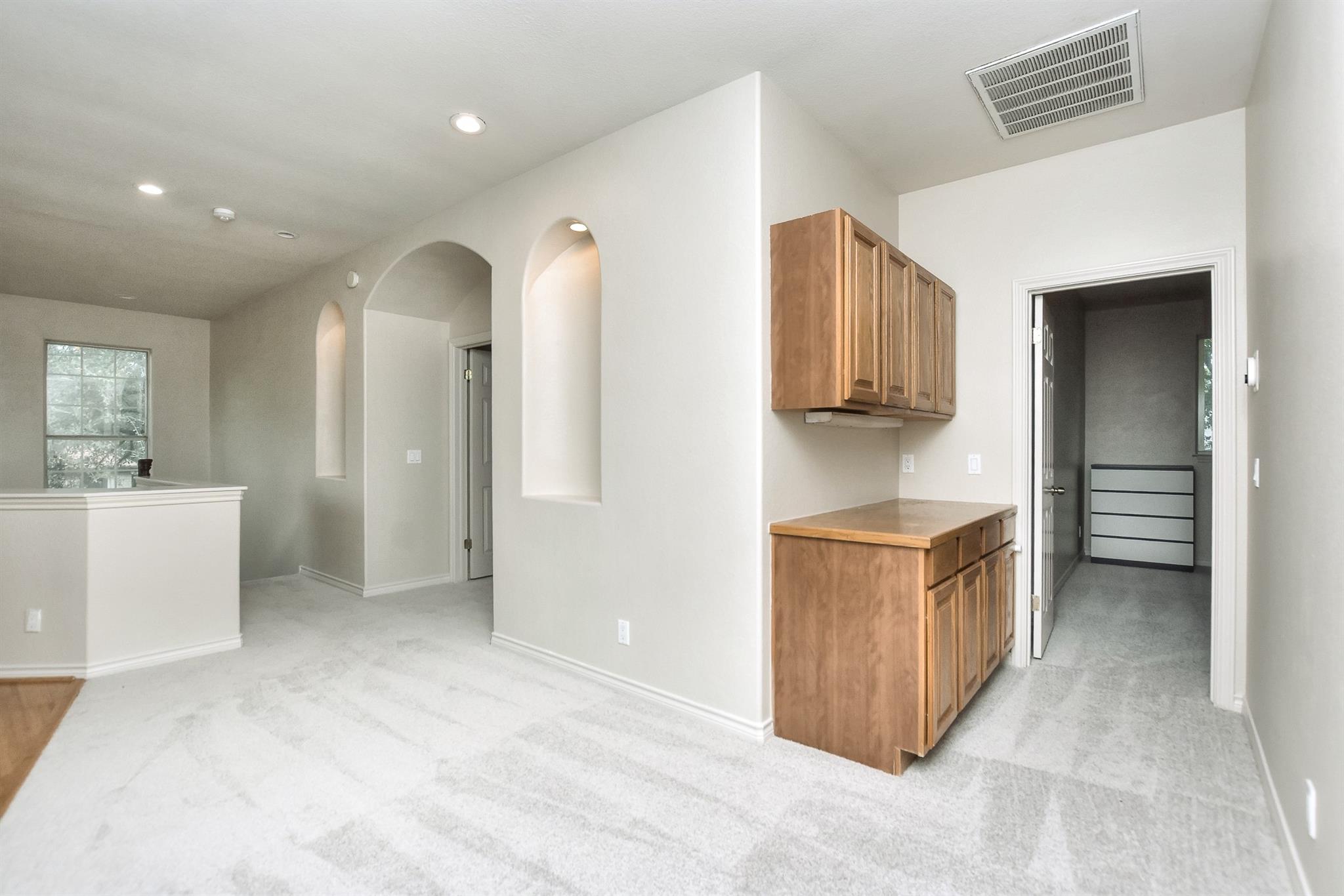 9807 Nepal Cove Austin TX 78717