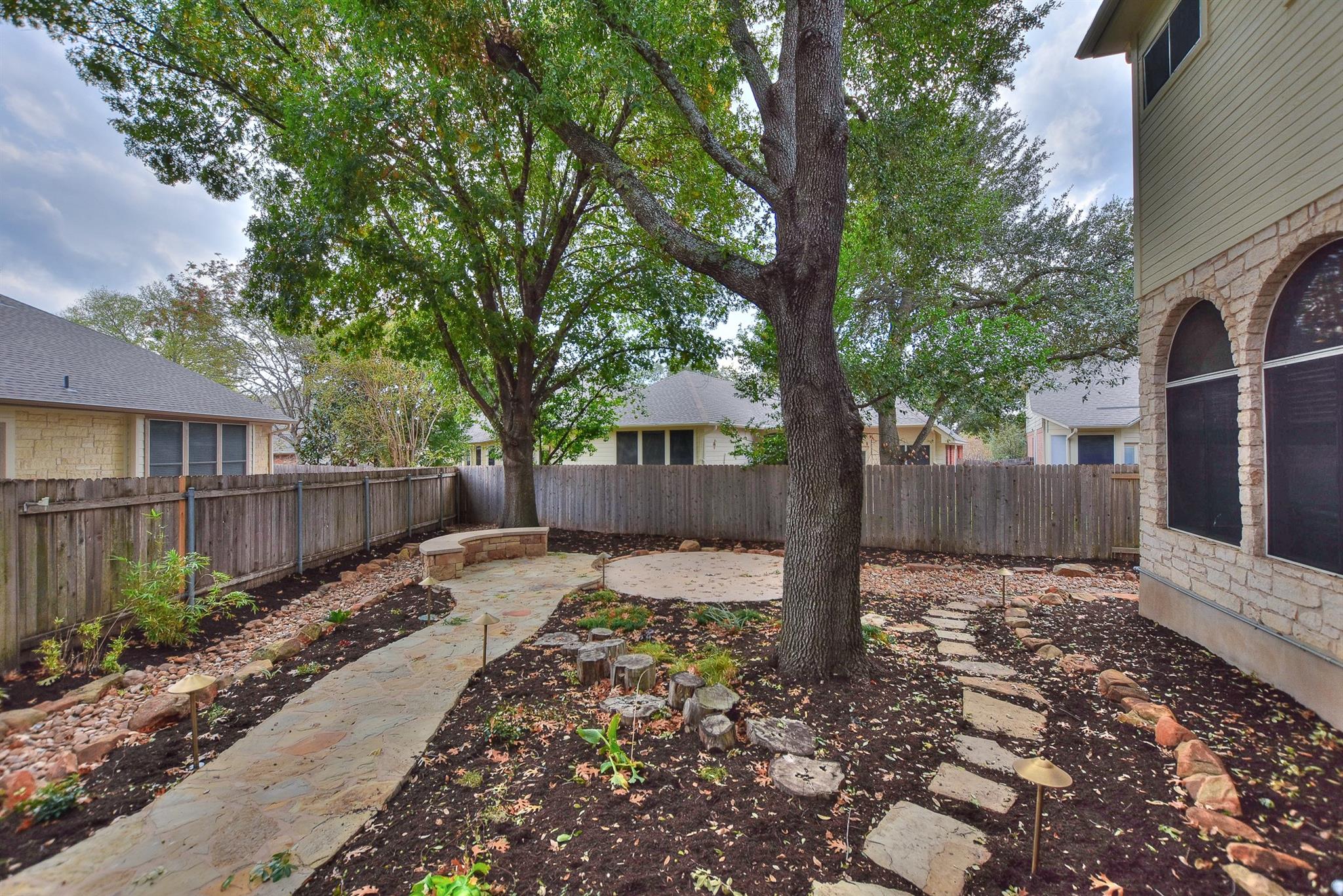 9807 Nepal Cove Austin TX 78717