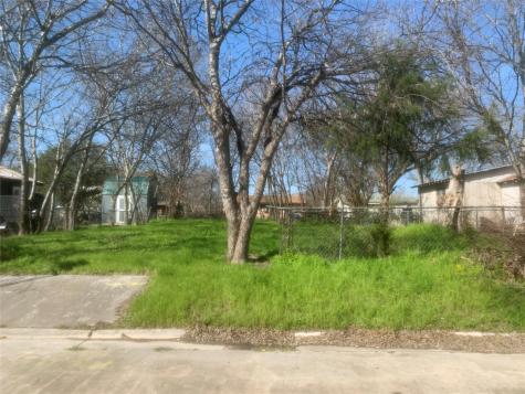 1622 Starcke Street Seguin TX 78155