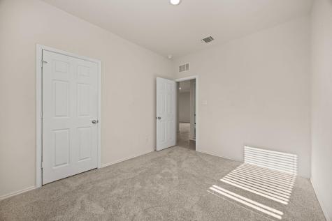 308 Bedford Falls Lane Jarrell TX 76537