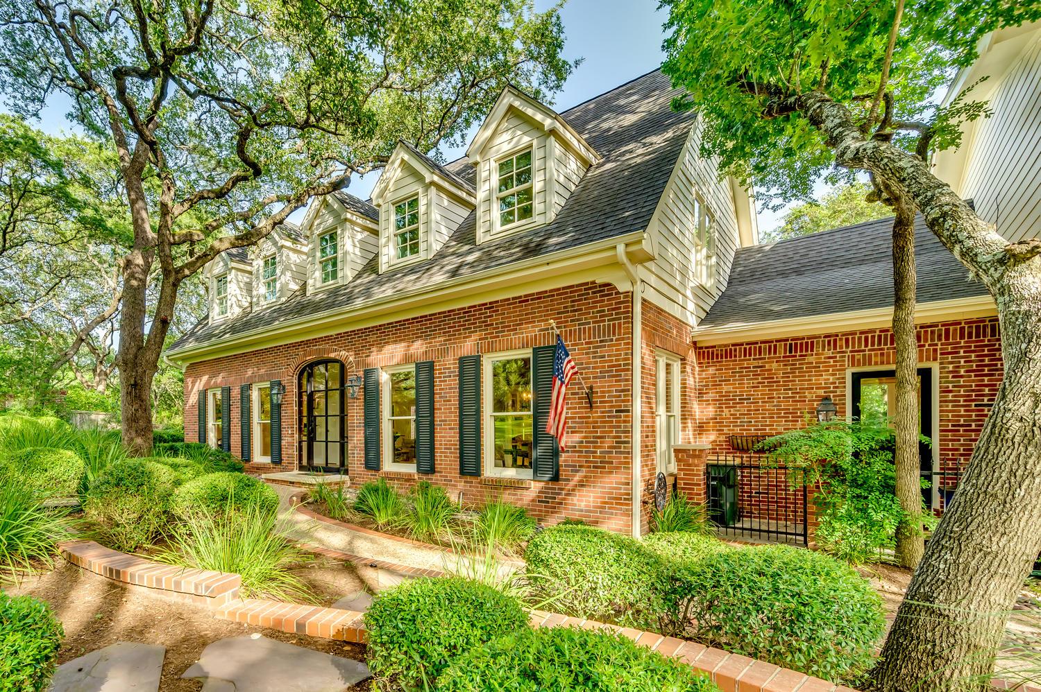 2601 Buckminster Court Austin TX 78746