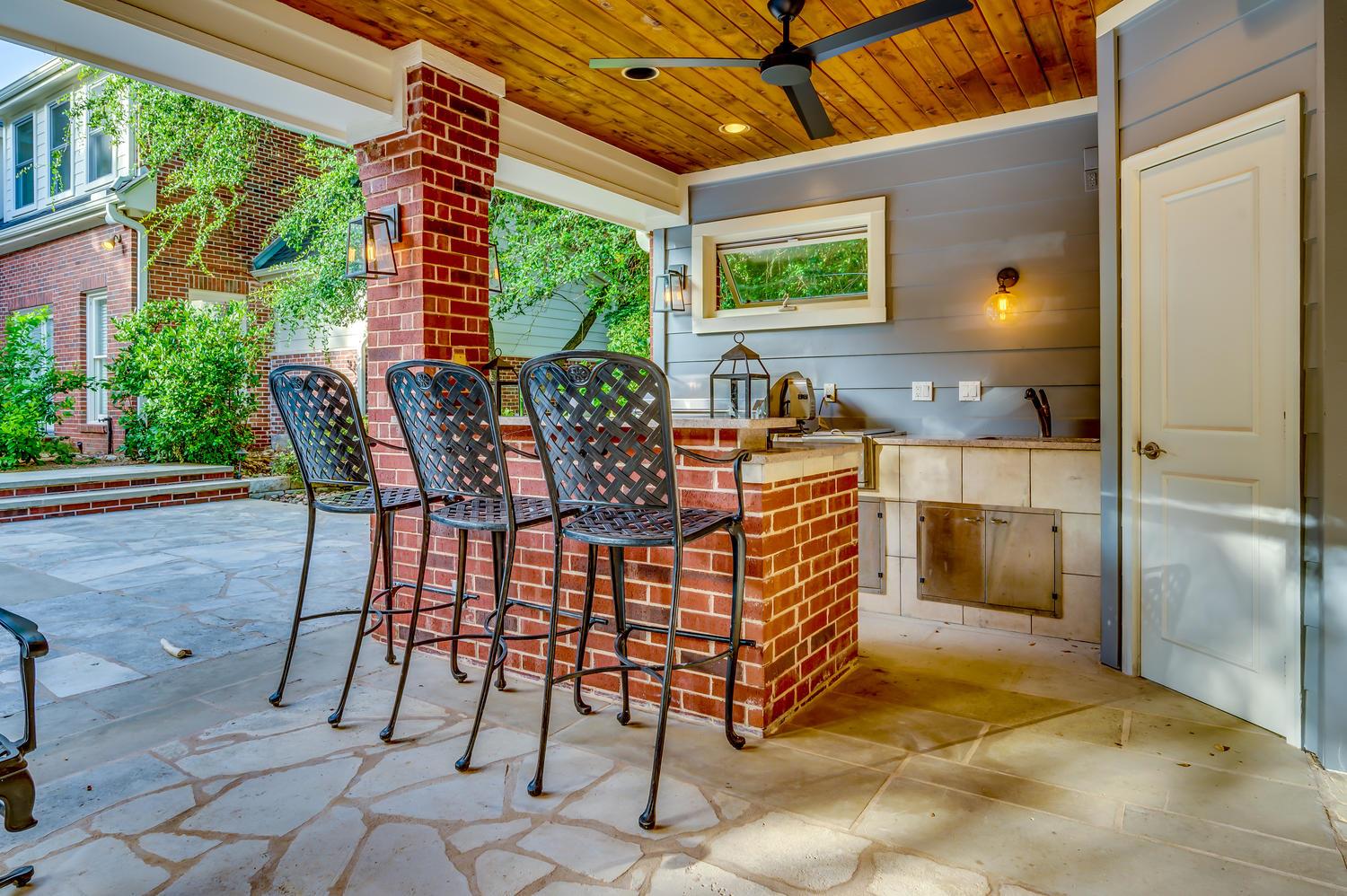 2601 Buckminster Court Austin TX 78746