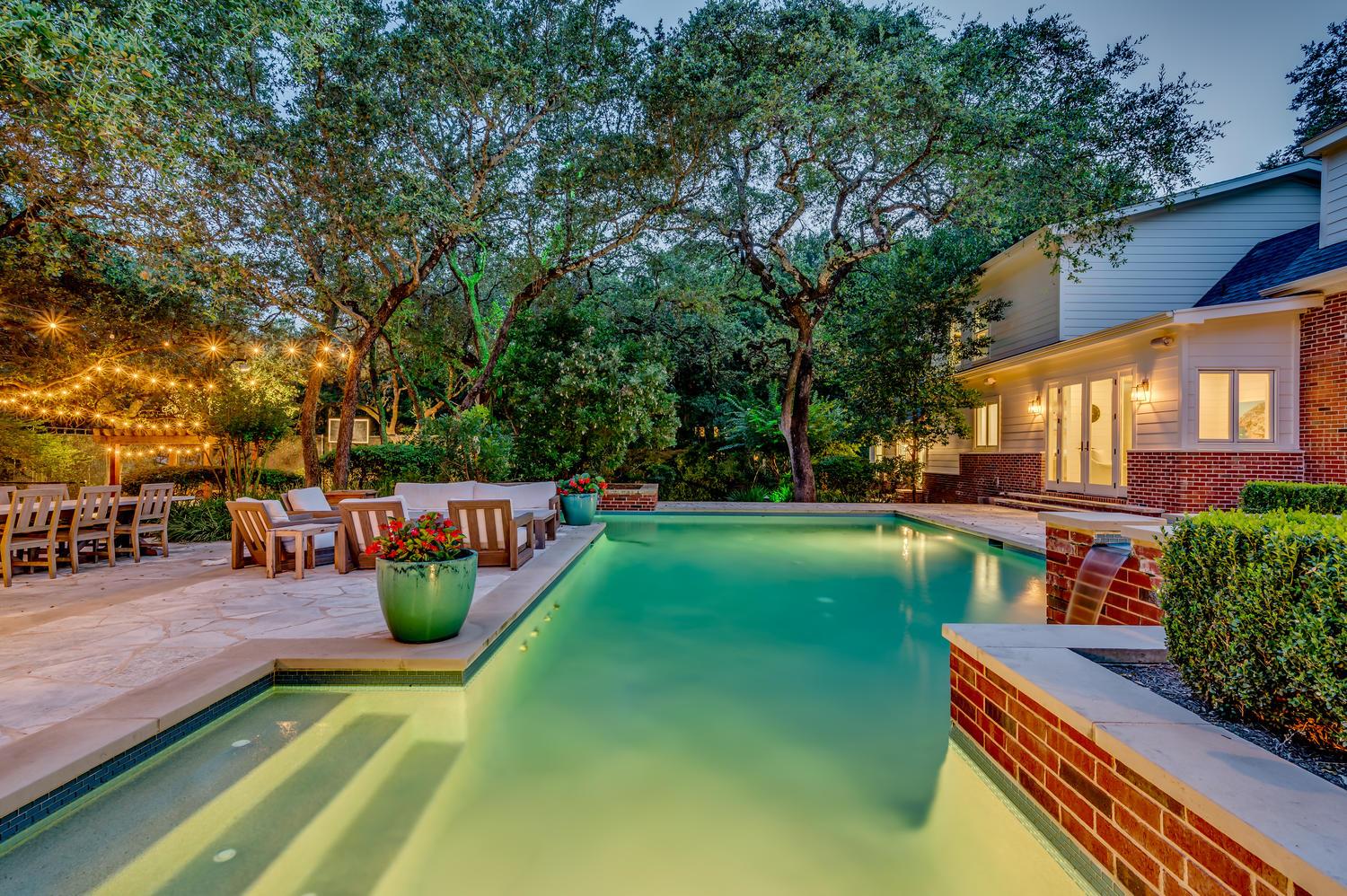 2601 Buckminster Court Austin TX 78746