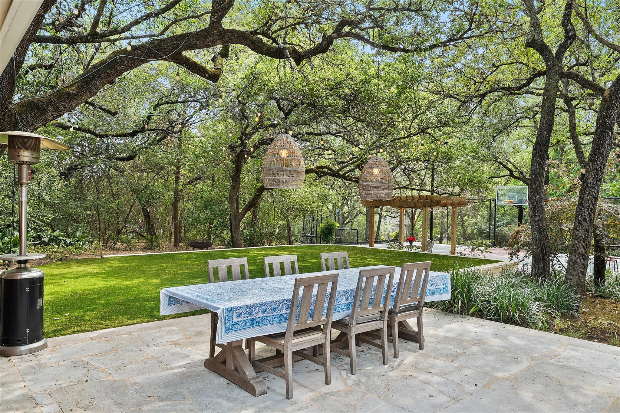 2601 Buckminster Court Austin TX 78746