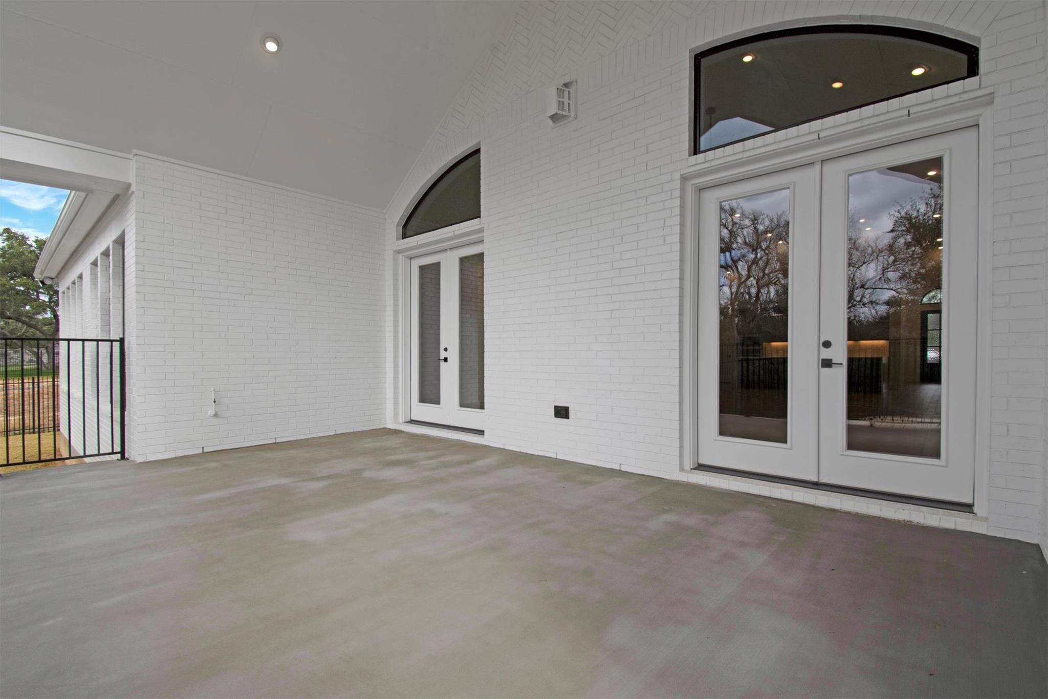 275 Bird Hollow Austin TX 78737