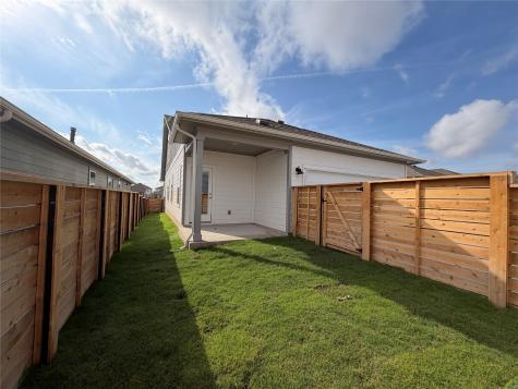 113 Rock Daisy Trail Hutto TX 78634