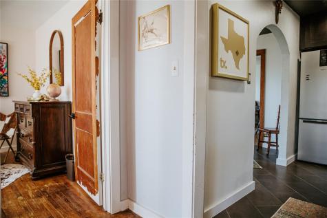 604 W Pecan Street Johnson City TX 78636