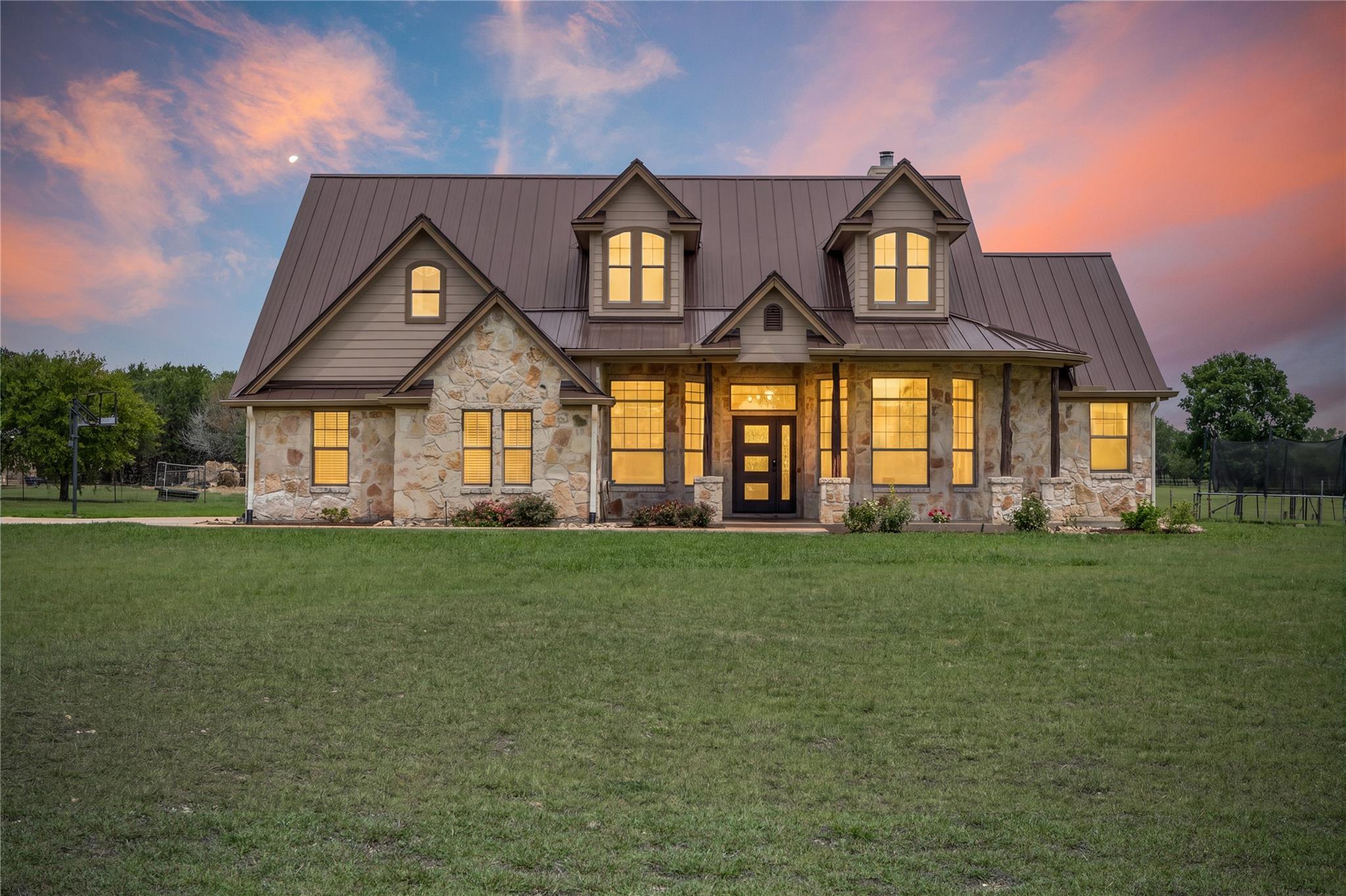 140 N Encino Crossing Liberty Hill TX 78642