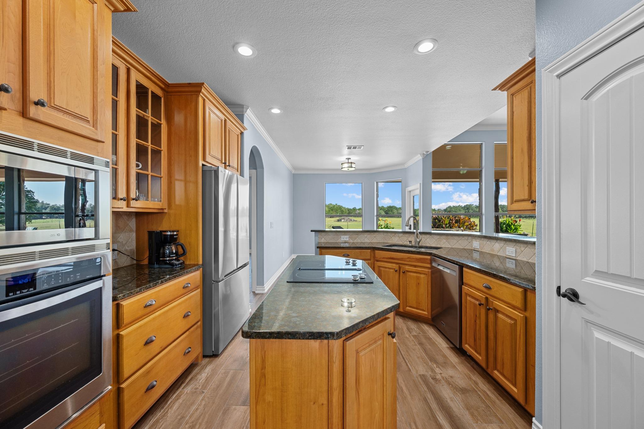 140 N Encino Crossing Liberty Hill TX 78642