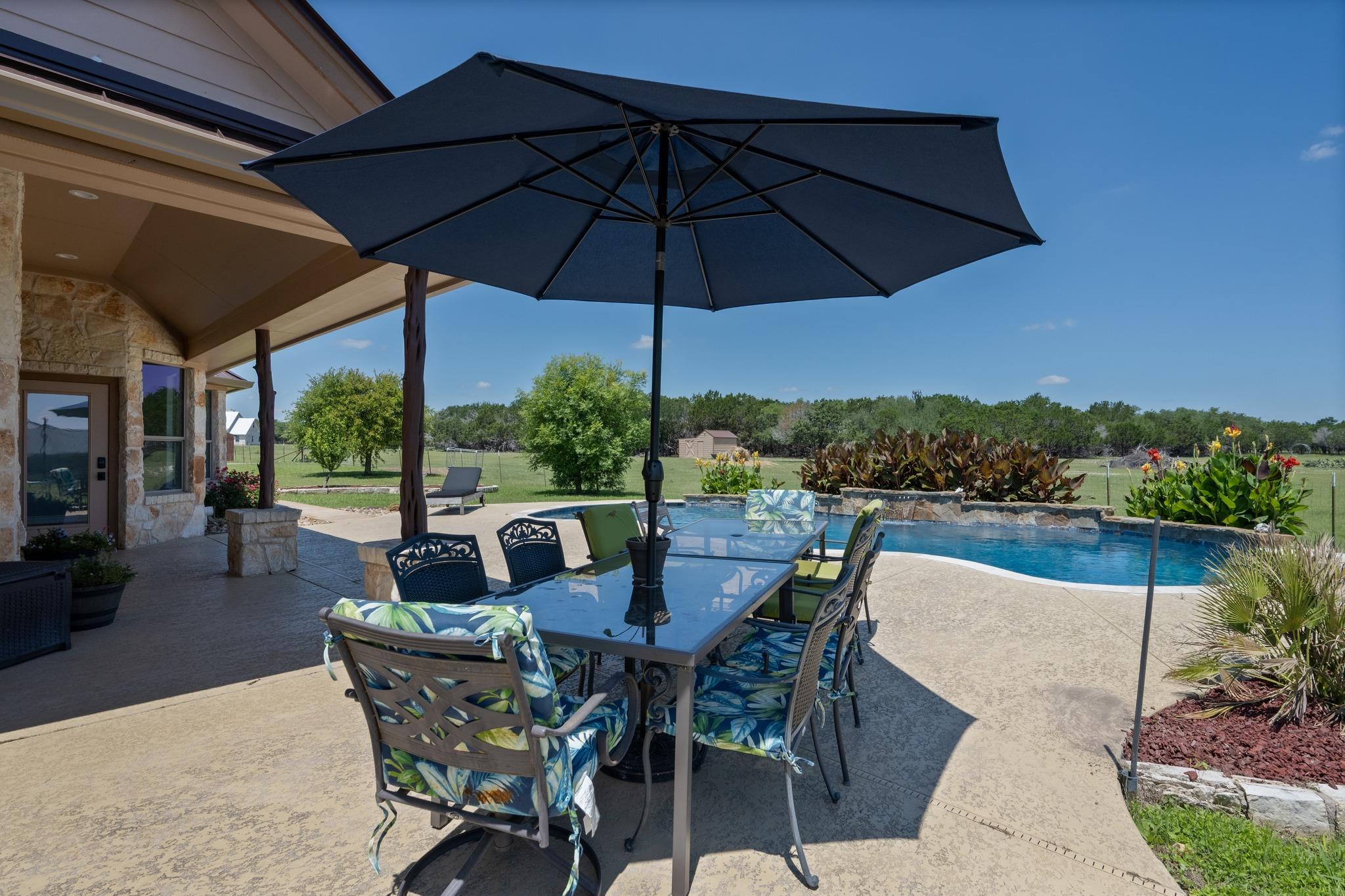 140 N Encino Crossing Liberty Hill TX 78642