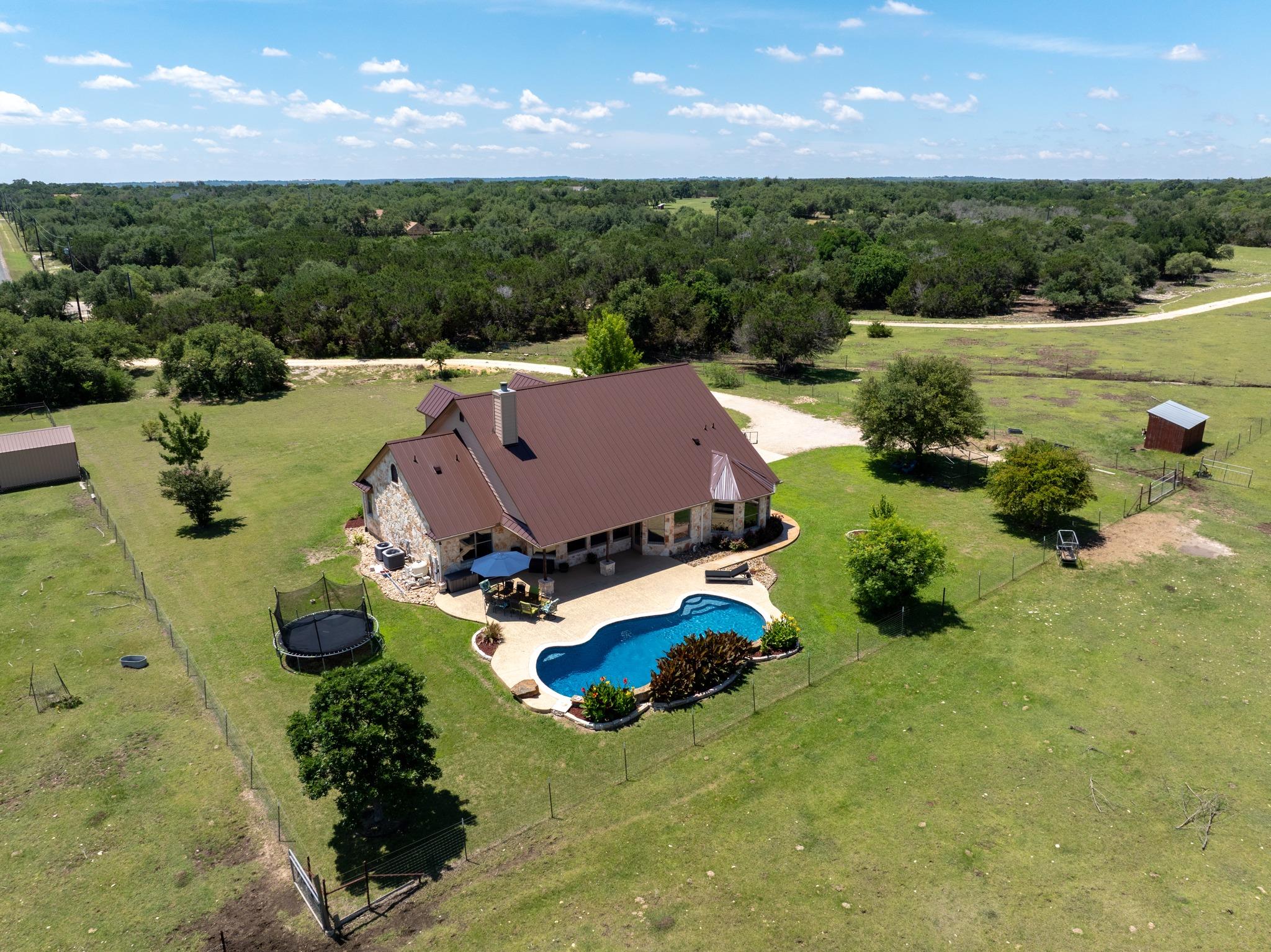 140 N Encino Crossing Liberty Hill TX 78642