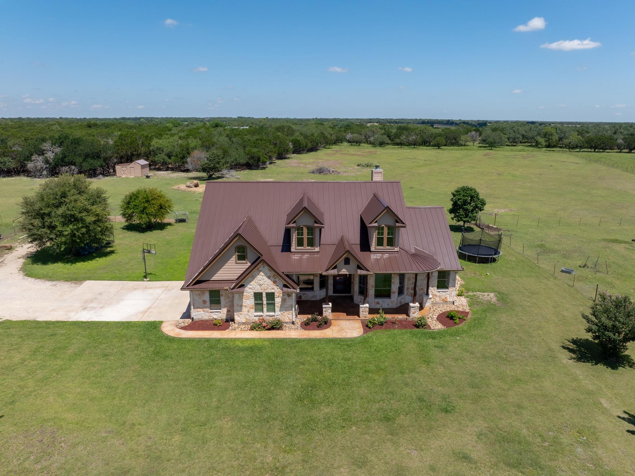 140 N Encino Crossing Liberty Hill TX 78642