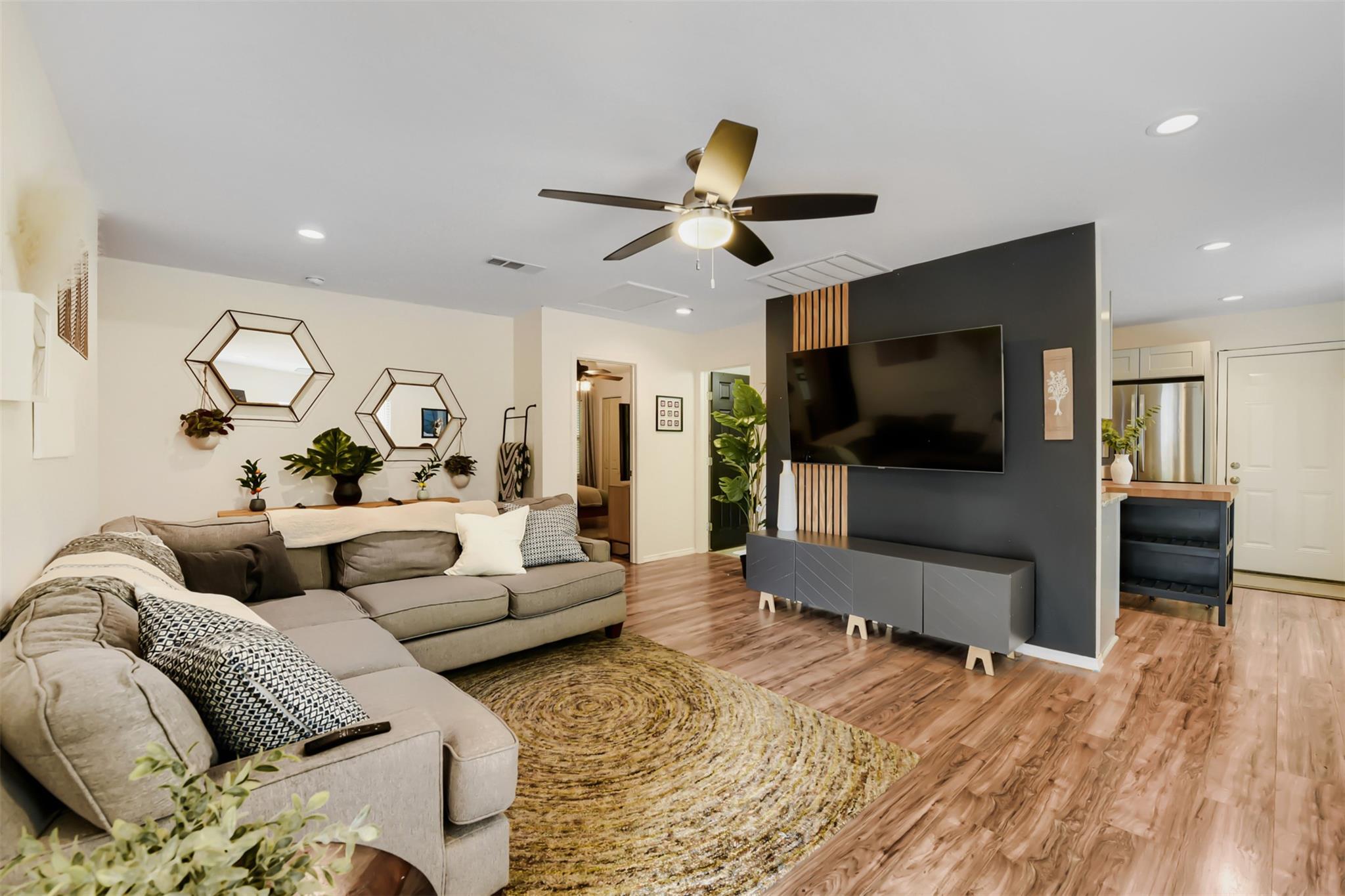 6105 Palm Circle Austin TX 78741
